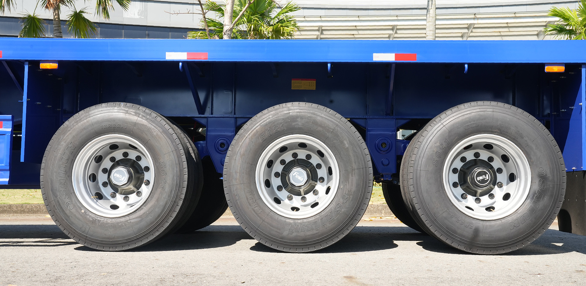 sơ mi rơ moóc san 3 trục 40ft 8 khóa 5
